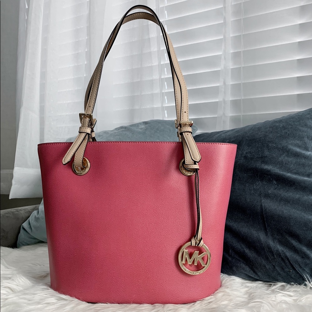 Michael Kors Jet Set Tote